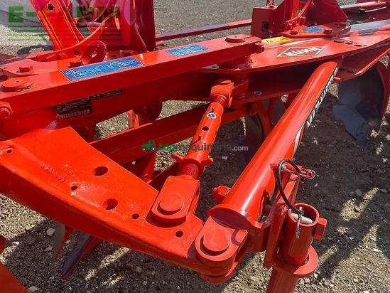 Arado - Kuhn - multi master 113 4 t