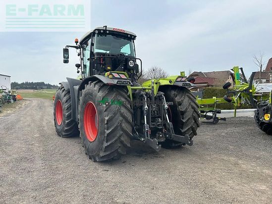 Tractor agrícola - Claas - xerion 4200 (stage v)
