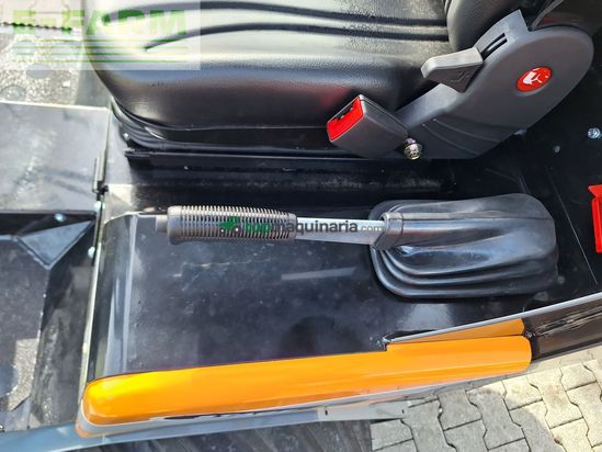 Minicargadora - Giant - g2300 x-tra hd