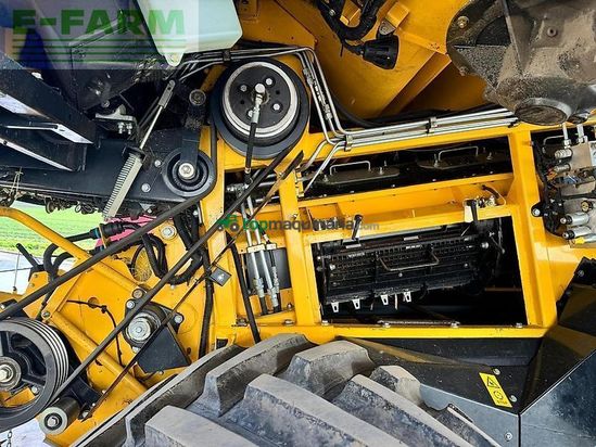 Cosechadora de Cereal - New Holland - cr 8.80 raupe 8,53m sw + sww