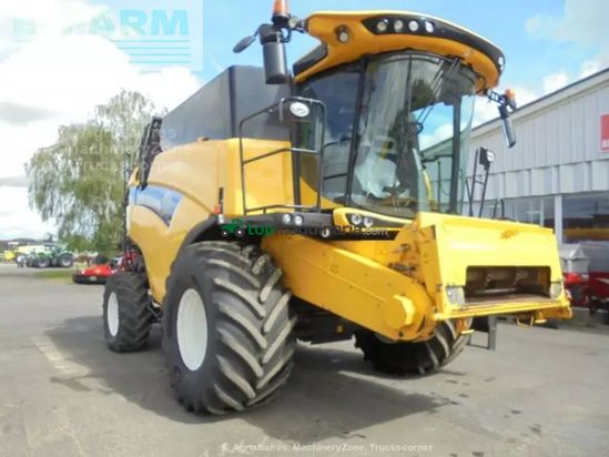 Cosechadora de Cereal - New Holland - cx8-70