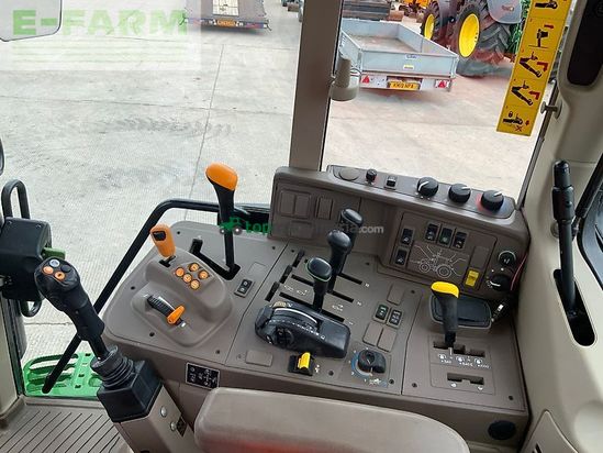 Tractor agrícola - John Deere - 6130m tractor (st26377)