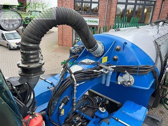 Tractor agrícola - Claas - xerion 4000 & kaweco schwanenhals tridem