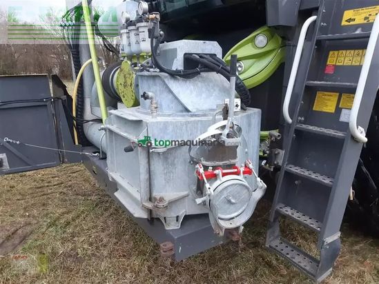 Esparcidor - Claas - xerion 4000 saddle trac SADDLE TRAC