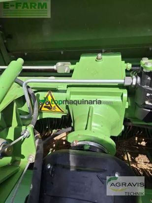 Empacadora gigant - Krone - fortima v 1800 mc