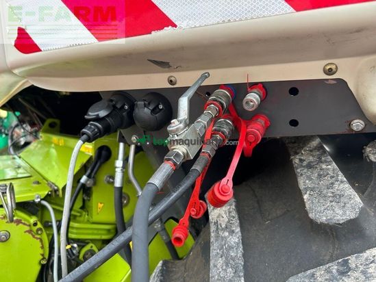 Cosechadora de Cereal - Claas - jaguar 890 mit kemper 360 und pu