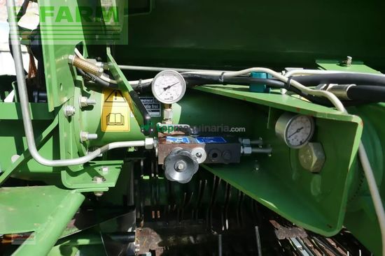 Empacadora gigant - Krone - vario pack 1500 mc