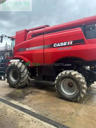 Cosechadora de Cereal - Case IH - axial-flow 8230