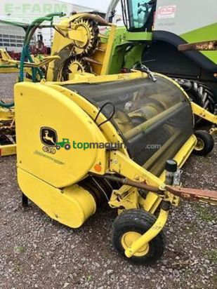 Cosechadora de Cereal - John Deere - 8400 i