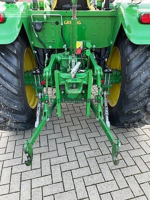 Tractor agrícola - John Deere - 5050e