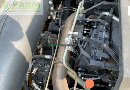 Cosechadora de Cereal - New Holland - CR9090