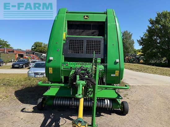 Empacadora gigant - John Deere - 864