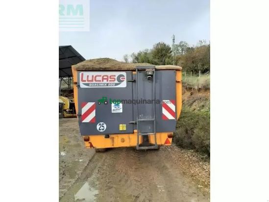 Remolqu esparcidor - Lucas - qualimix-pro200a