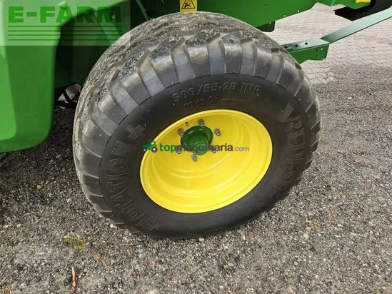 Empacadora gigant - John Deere - v461m