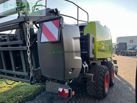 Empacadora gigant - Claas - quadrant 5300 fc t+st
