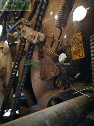 Empacadora gigant - New Holland - roll belt 150 superfeed