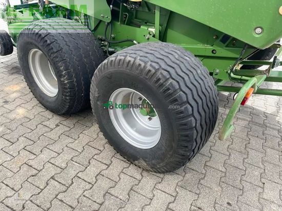 Empacadora gigant - Krone - comprima v 180 xc