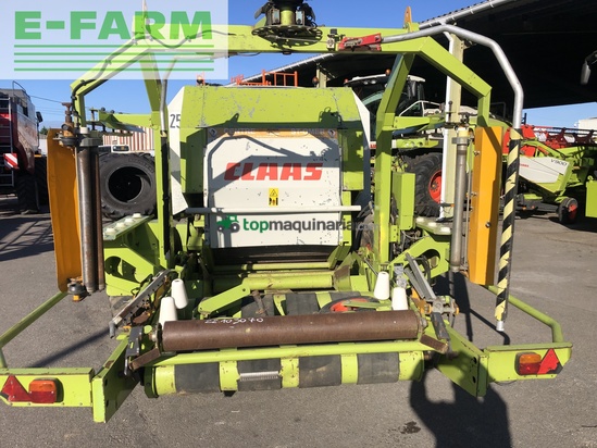 Empacadora gigant - Claas - rollant 255 rc uniwrap