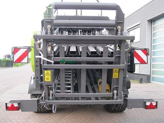 Empacadora gigant - Claas - quadrant 5300 evolution fc tandem