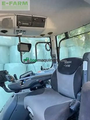 Tractor agrícola - Valtra - t235v