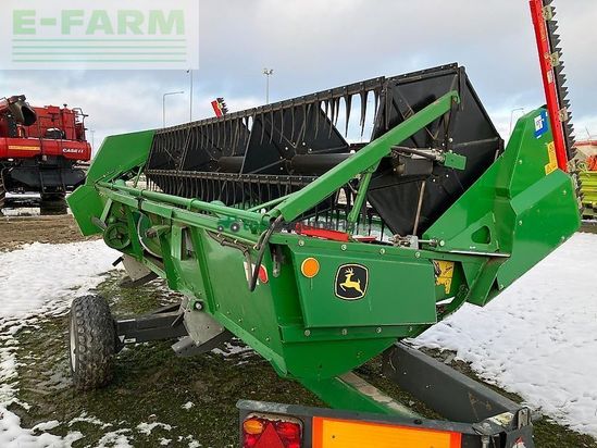 Cosechadora de Cereal - John Deere - w330