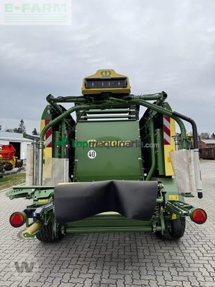 Empacadora gigant - Krone - comprima cf 155 xc