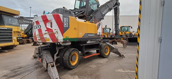 Excavadora VOLVO EW240E