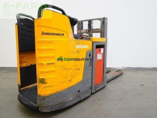 Elevadora - Jungheinrich - erd220