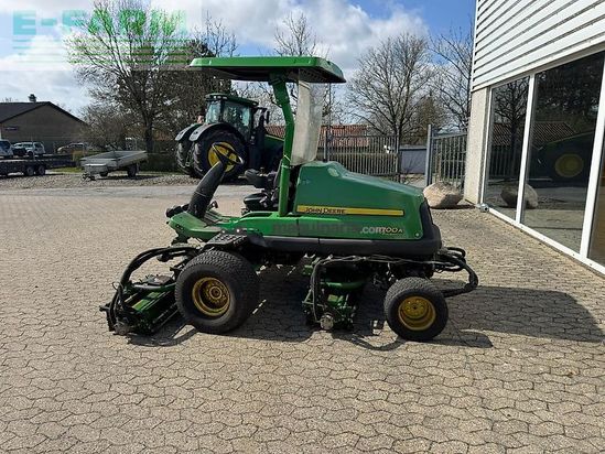 Cosechadora de Cereal - John Deere - 8700 a