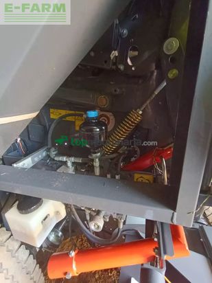 Empacadora gigant - Claas - presse à balles rondes rollant 520rc claas