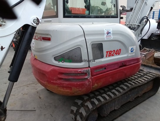 Miniexcavadora - TB240