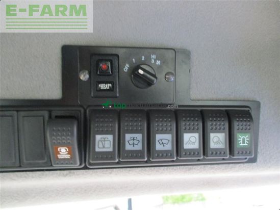 Tractor agrícola - Solis - 26 hst med kabine, turf dæk og frontlift