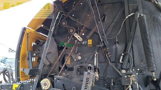 Empacadora gigant - New Holland - rb 180