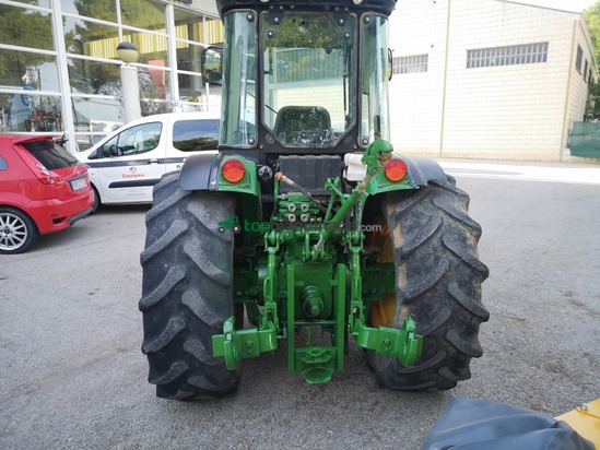 Tractor agrícola - John Deere - 5100 GF con pala
