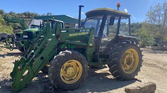 Tractor agricola John Deere 2850DT con pala John Deere 