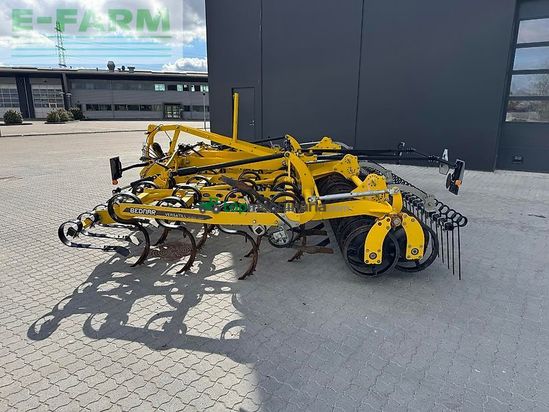 Cultivador - Bednar - versatil - 6000