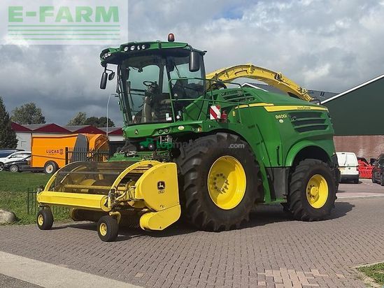Cosechadora de Cereal - John Deere - 8400i hakselaar