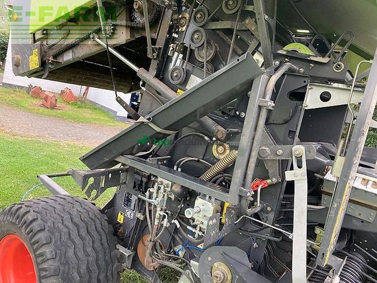 Empacadora gigant - Claas - rollant 374 rc pro