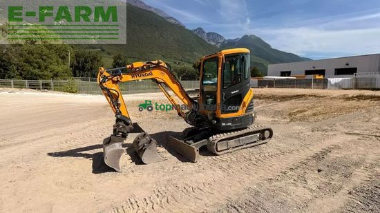 Excavadora - Hyundai - r30z-9ak