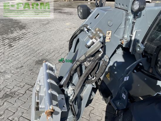 Minicargadora - Giant - tendo 5048 mit weidemann aufnahme