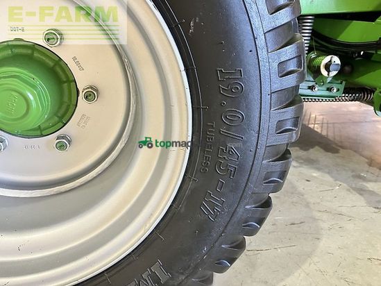 Empacadora gigant - Krone - fortima v 1500 mc