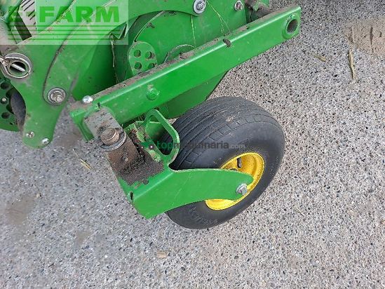 Empacadora gigant - John Deere - v461r