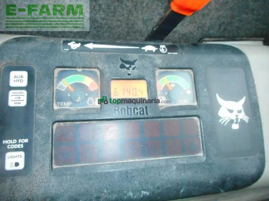 Excavadora - Bobcat - 341 d ( 5.300kg ) sw + schaufel + hydr. niederha