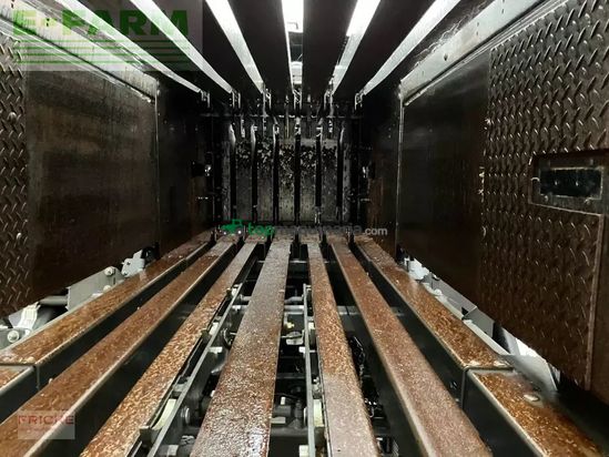 Empacadora gigant - Claas - quadrant 5300 fc + krassort sc 180