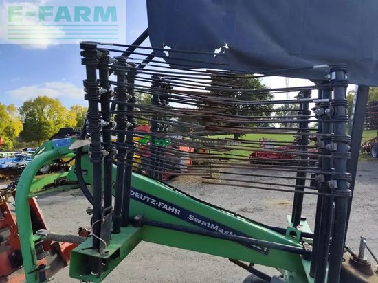 Rastrillo - Deutz-Fahr - swatmaster 4221