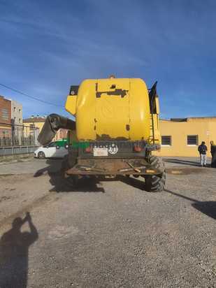 Cosechadora de Cereal - New Holland - CS540