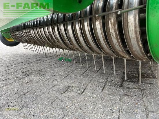 Empacadora gigant - John Deere - v451r