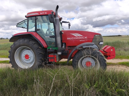 Tractor agrícola - Mc Cormick - T M X150