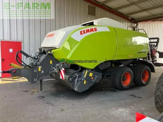 Empacadora gigant - Claas - quadrant 4200 rf t+st