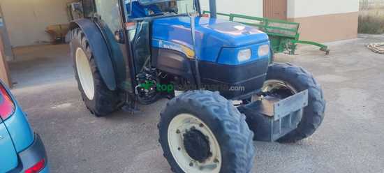 Tractor agrícola - New Holland - TNF85